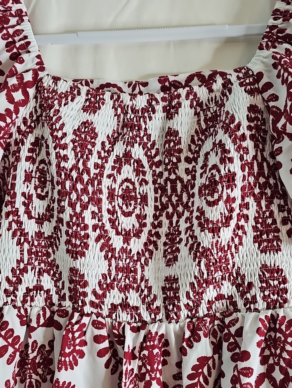 White and Burgundy Patterned Puff Sleeve Short Jumper - Picture 6 of 7